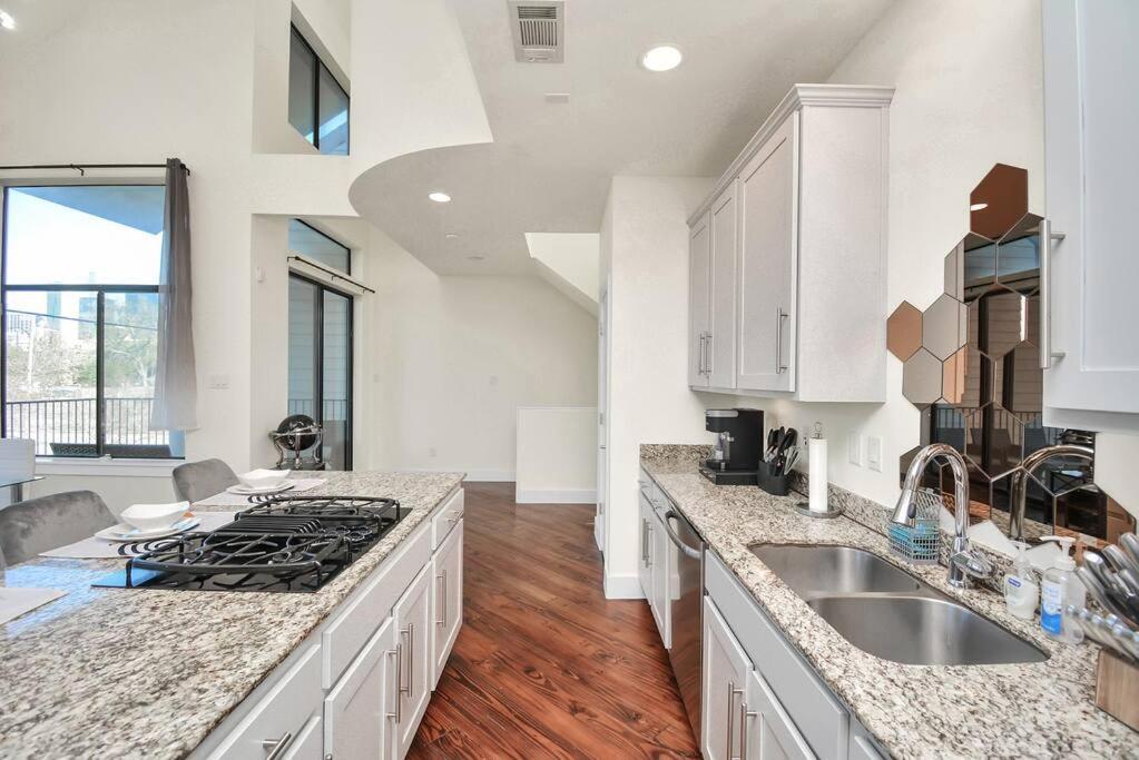 休斯敦3Br/3.5Ba Three Story East Downtown Townhouse With View别墅 外观 照片