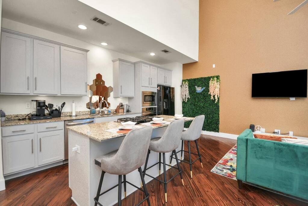 休斯敦3Br/3.5Ba Three Story East Downtown Townhouse With View别墅 外观 照片