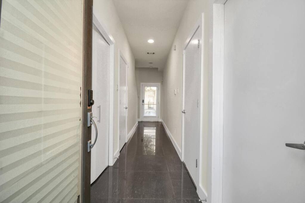 休斯敦3Br/3.5Ba Three Story East Downtown Townhouse With View别墅 外观 照片