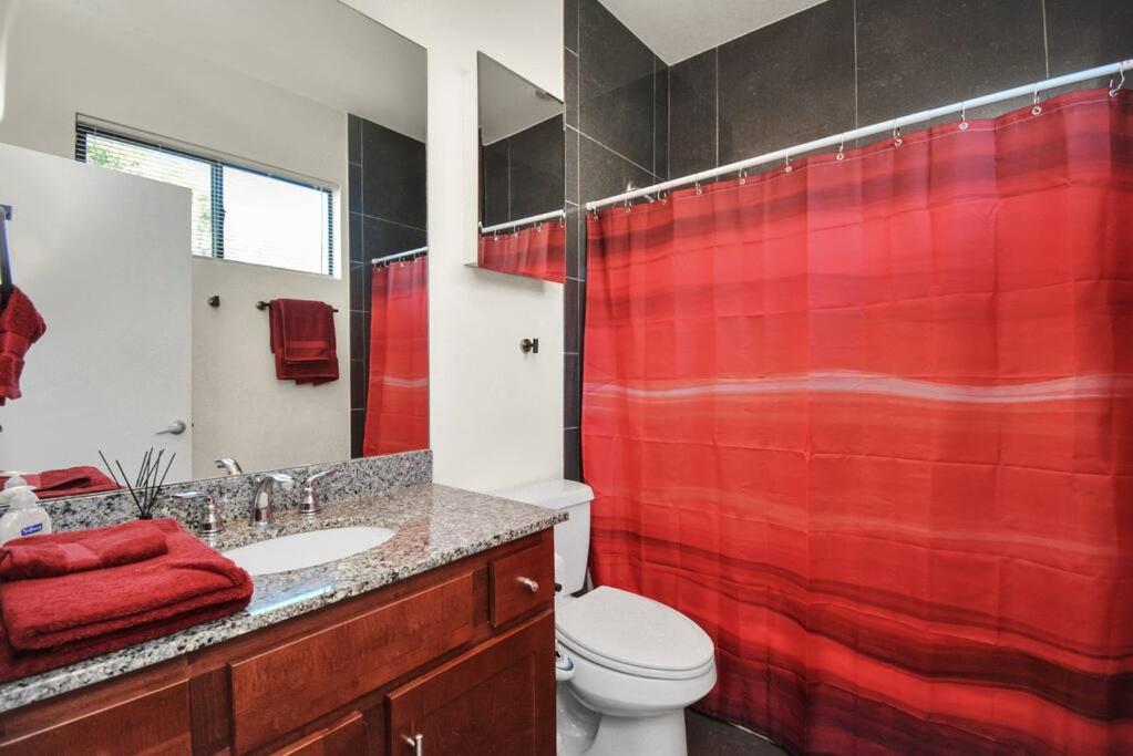 休斯敦3Br/3.5Ba Three Story East Downtown Townhouse With View别墅 外观 照片