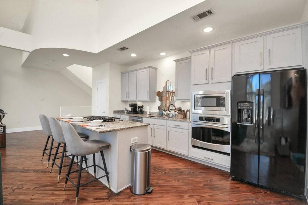 休斯敦3Br/3.5Ba Three Story East Downtown Townhouse With View别墅 外观 照片