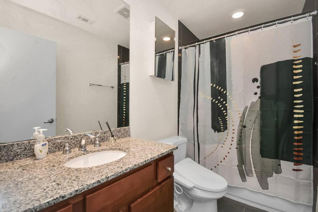 休斯敦3Br/3.5Ba Three Story East Downtown Townhouse With View别墅 外观 照片